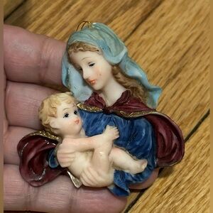 Virgin Mary and Jesus Child Figurine